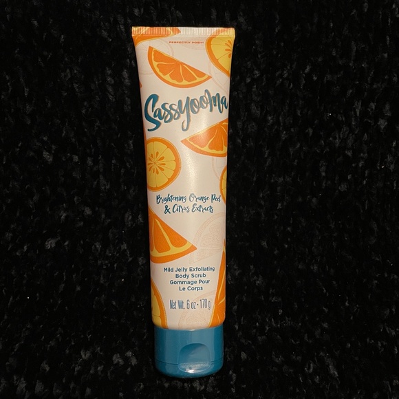 Perfectly Posh Sassyooma Body Scrub - Picture 1 of 1